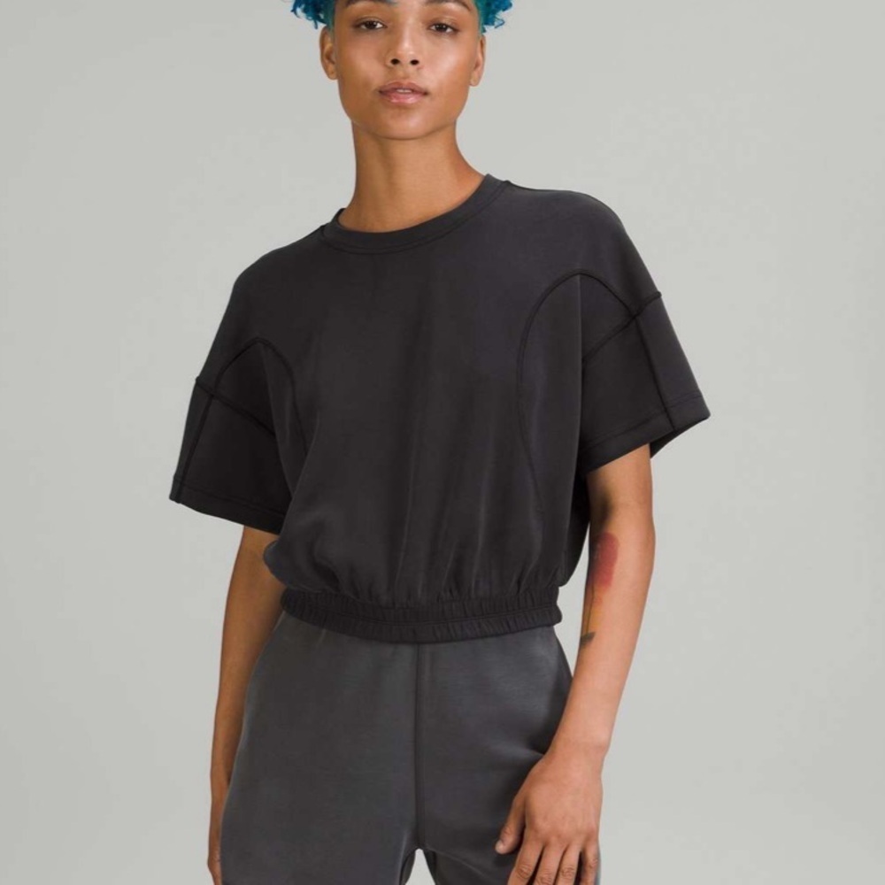 Lululemon Softstreme Short Sleeve Crew Neck Gathered T-Shirt Top Black Size 8